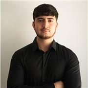 Entrenador profesional apto para todas las edades y composturas.